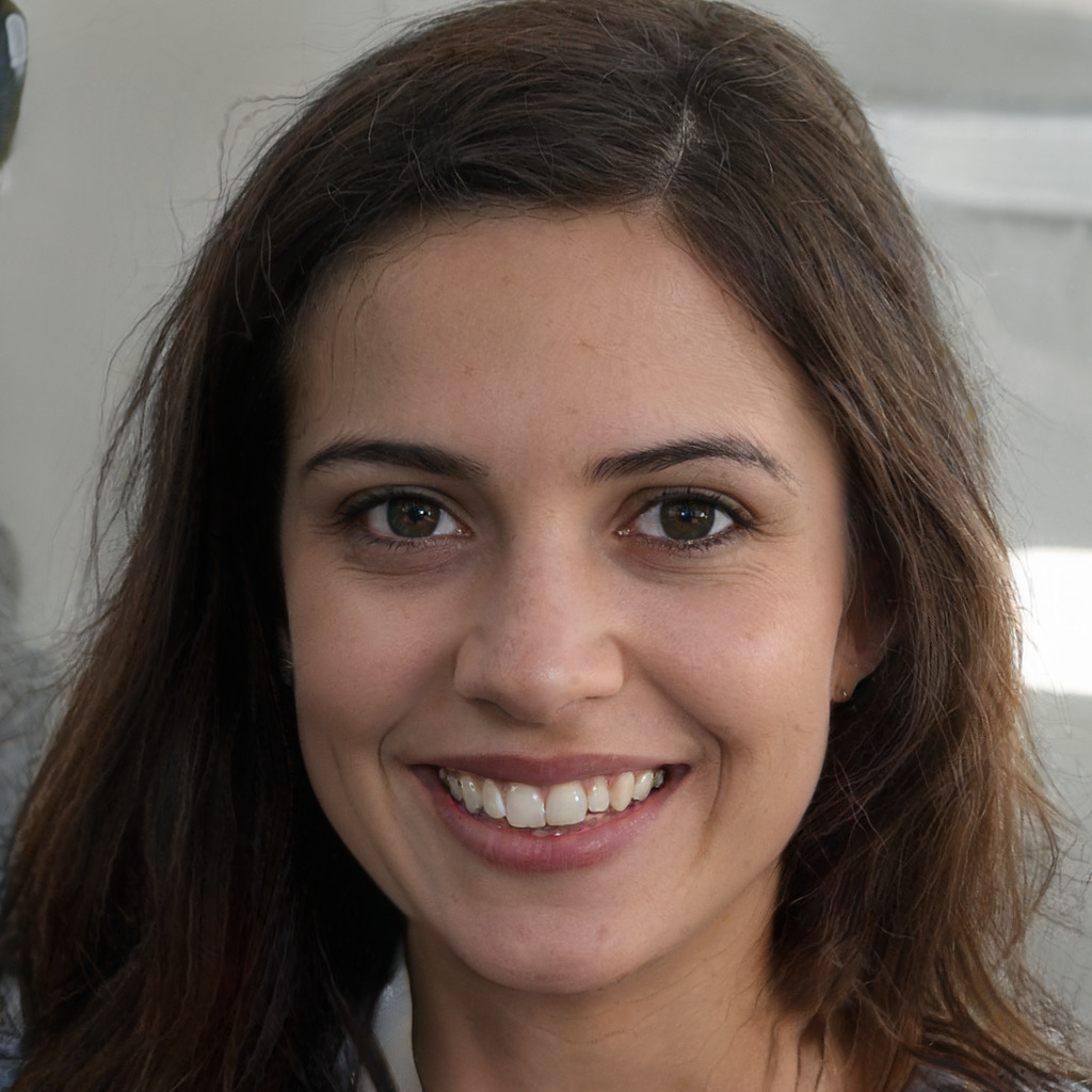 Sarah L. - Testredakteurin